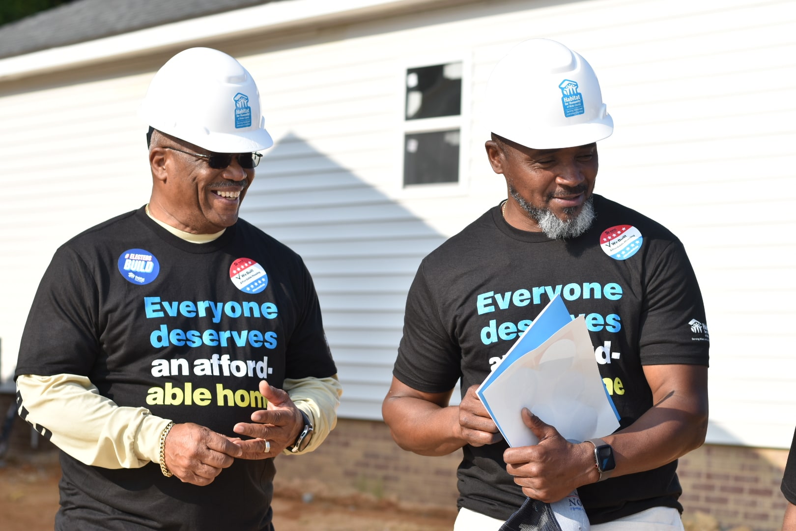 Volunteers at Elected Officials Build