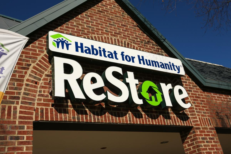 ReStore Sign